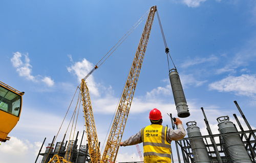 鄂爾多斯 光伏裝備制造產(chǎn)業(yè)基地建設(shè)熱潮涌動(dòng)